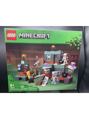 LEGO Minecraft The Trial Chamber Building Set 21271 322 Pcs